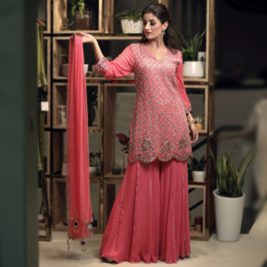 Short kurta with Kalidaar gharara with Tulle Duaptta